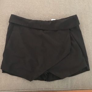Daily Look skort
